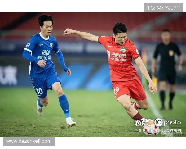 中国足球队冲击世界杯决赛圈全力备战新一期集训名单公布