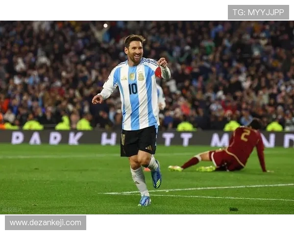 国际足坛聚焦：梅西回归阿根廷队备战世界杯预选赛，明星球员纷纷亮相新赛季