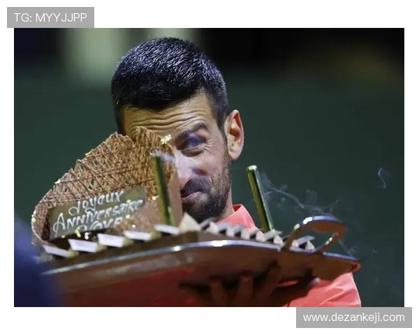 德约科维奇逆转晋级年终总决赛四强再展王者风范引爆球迷热情