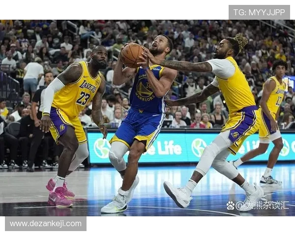 NBA新赛季开幕：巨星对决火爆全场 新阵容助力各队冲击总冠军
