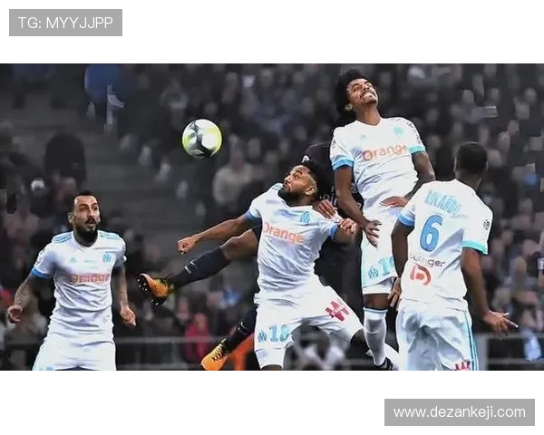 全新赛季揭幕战精彩纷呈 各大球队争夺胜利展现实力风采